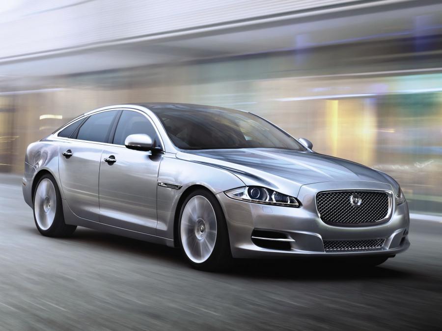 Jaguar XJ Sentinel 2010 года  (фото 5 из 7)